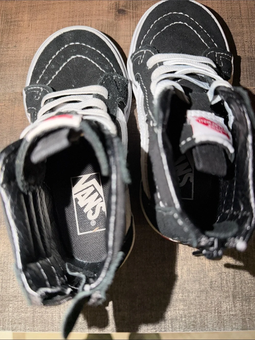 Vans Kids Black and White -lHi Zip High-Top Sneakers-size 8